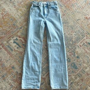 Abercrombie & Fitch High Rise ‘90s Relaxed Jean Size 26xl